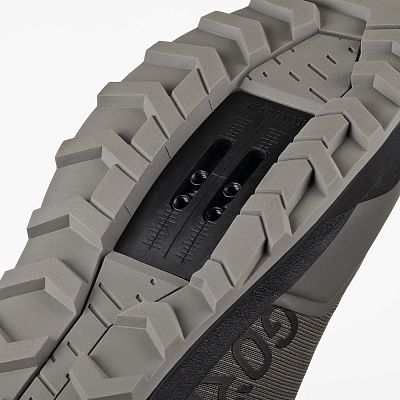Превью  Велоботинки туристические FIZIK Terra Ergolace GTX Anthracite/Black